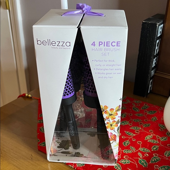 bellezza Other - Bellezza Hair Brush Set Purple NWT